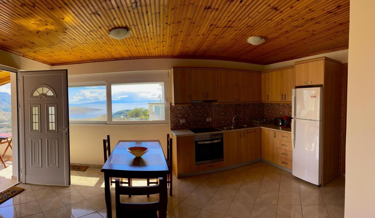 Lucas Apartments Himare Luaran gambar