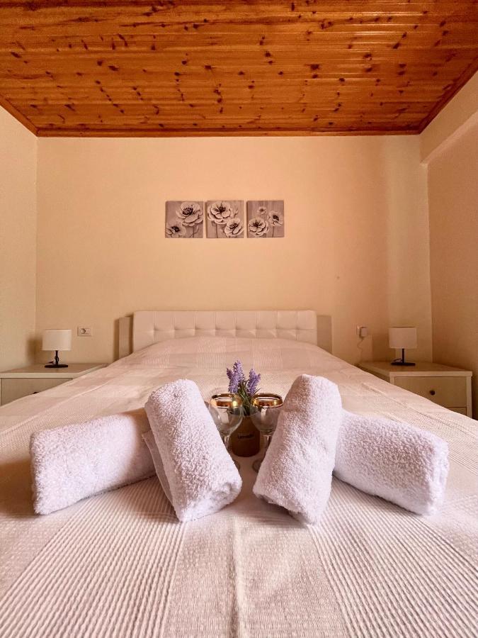 Lucas Apartments Himare Luaran gambar