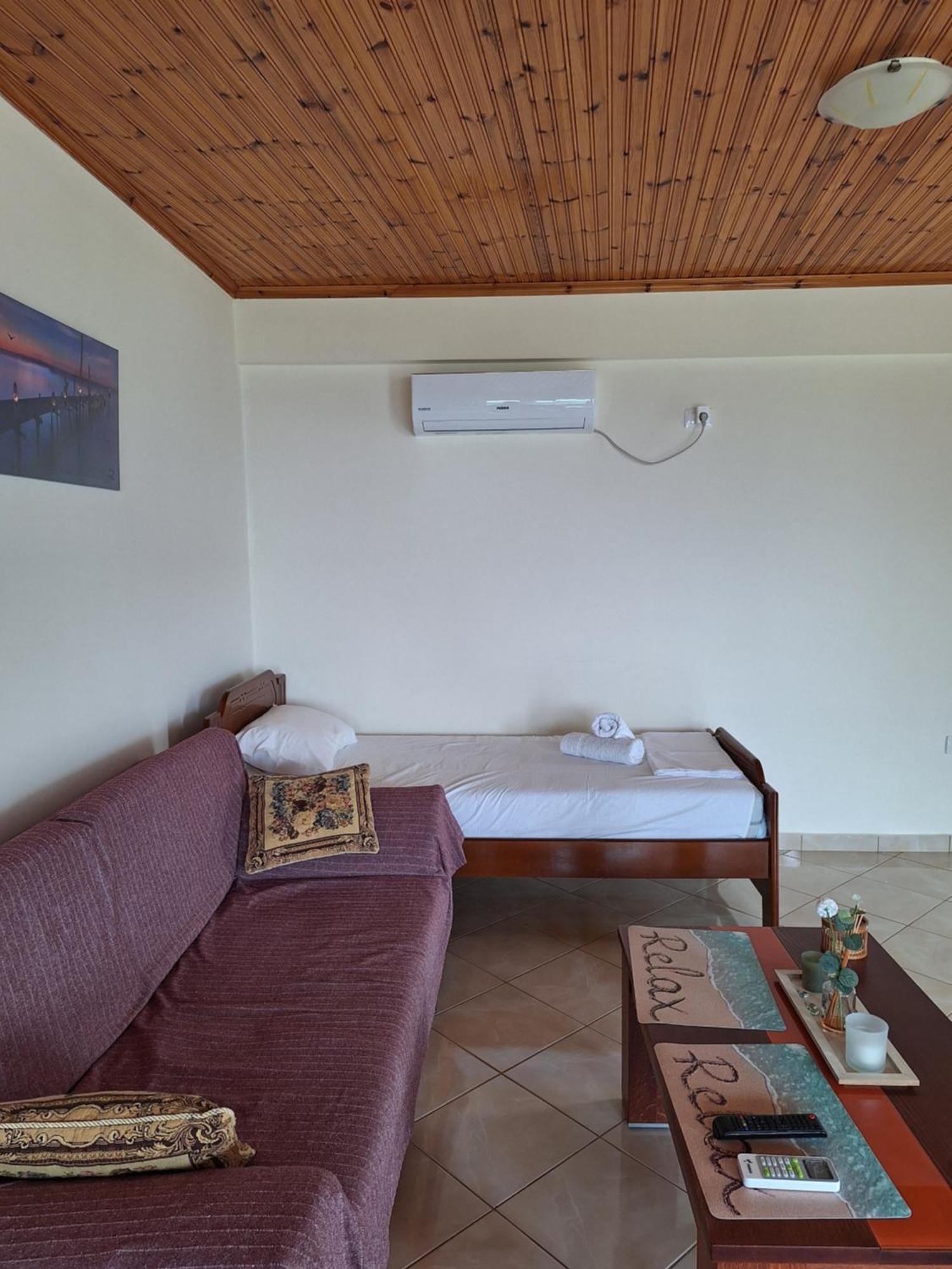 Lucas Apartments Himare Bilik gambar