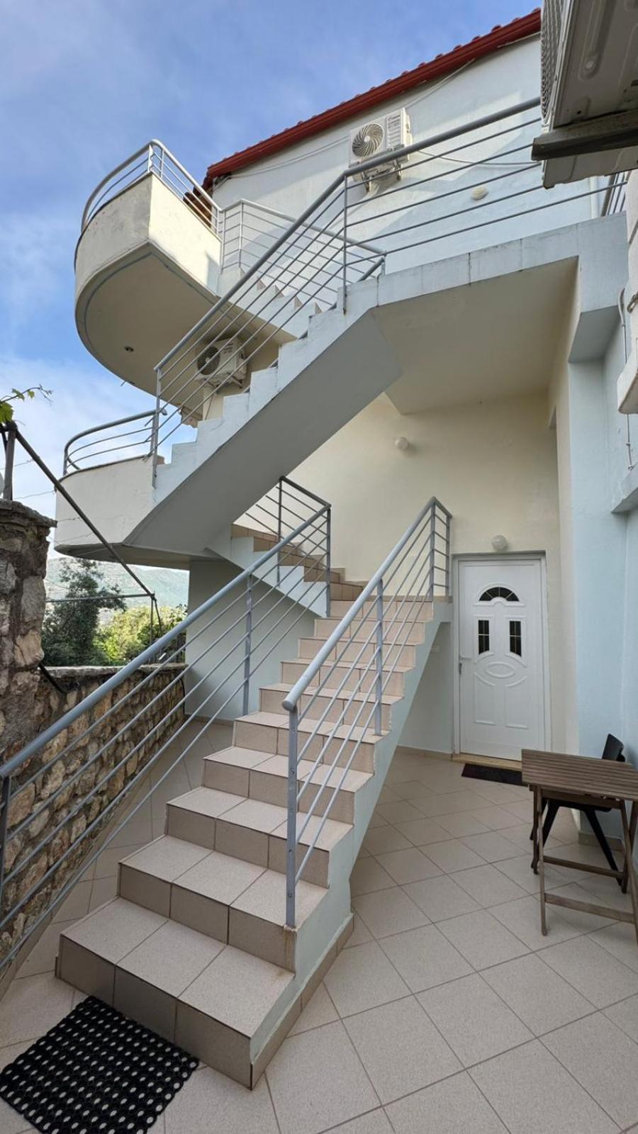 Lucas Apartments Himare Luaran gambar